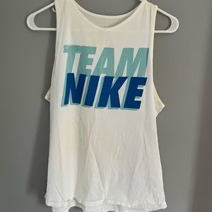 nike athletic tank top